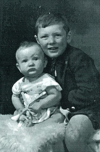 01_Linde_mit_Bruder
