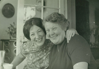 08b_Linde_mit_Mutti_1969